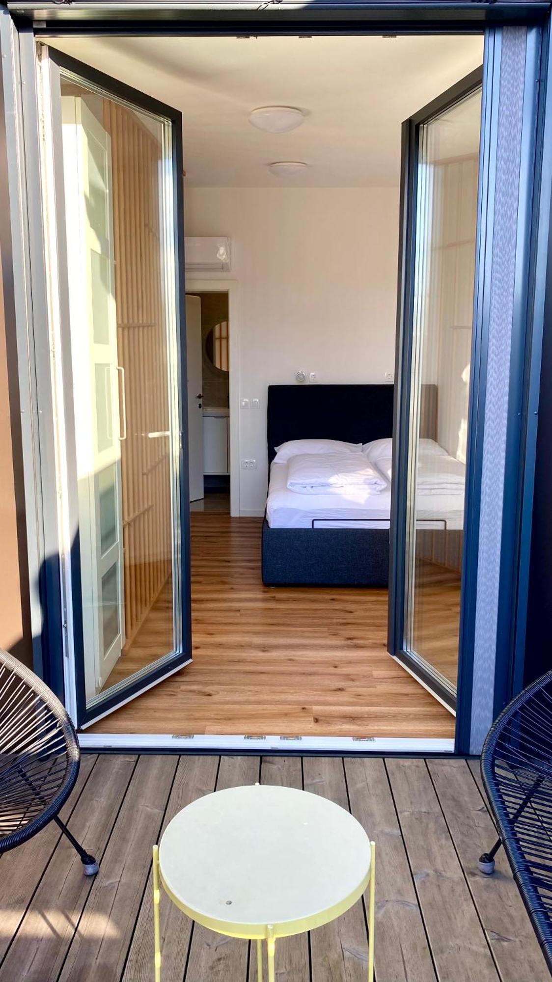 Little Plaza Duplex Apartman Ljubljana Kültér fotó