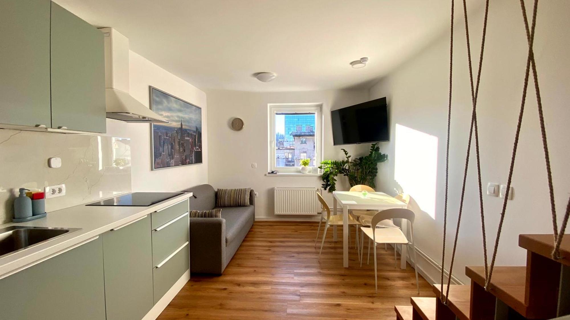 Little Plaza Duplex Apartman Ljubljana Kültér fotó